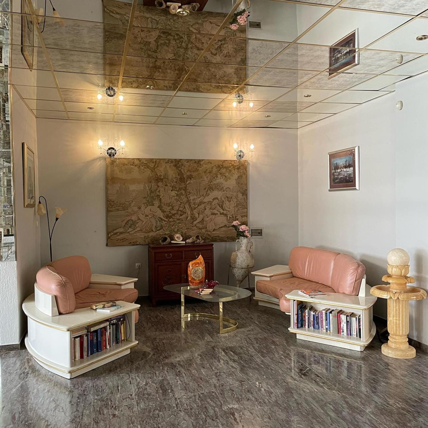 סלאטינה Hotel Marco Polo מראה חיצוני תמונה