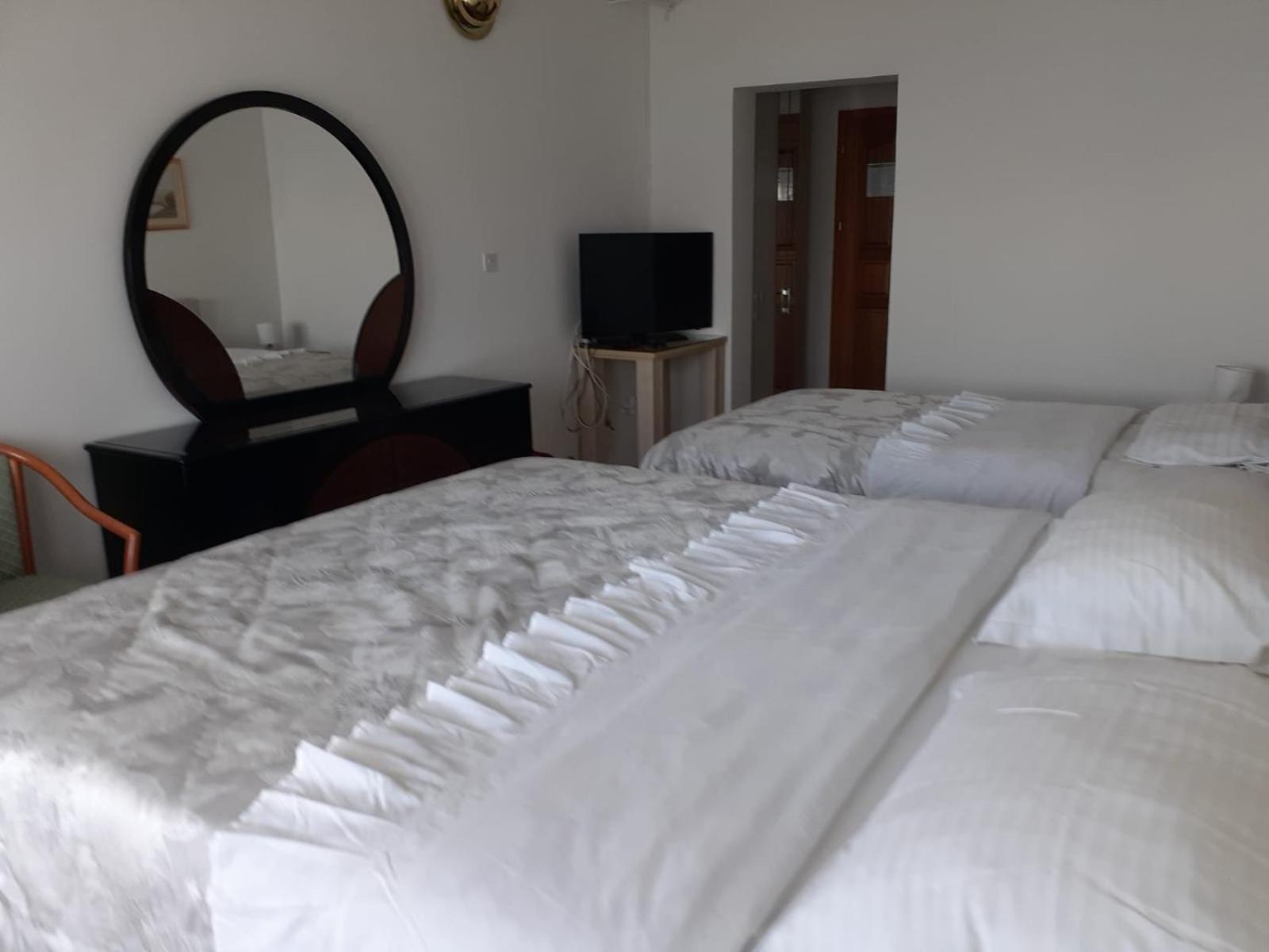 סלאטינה Hotel Marco Polo מראה חיצוני תמונה