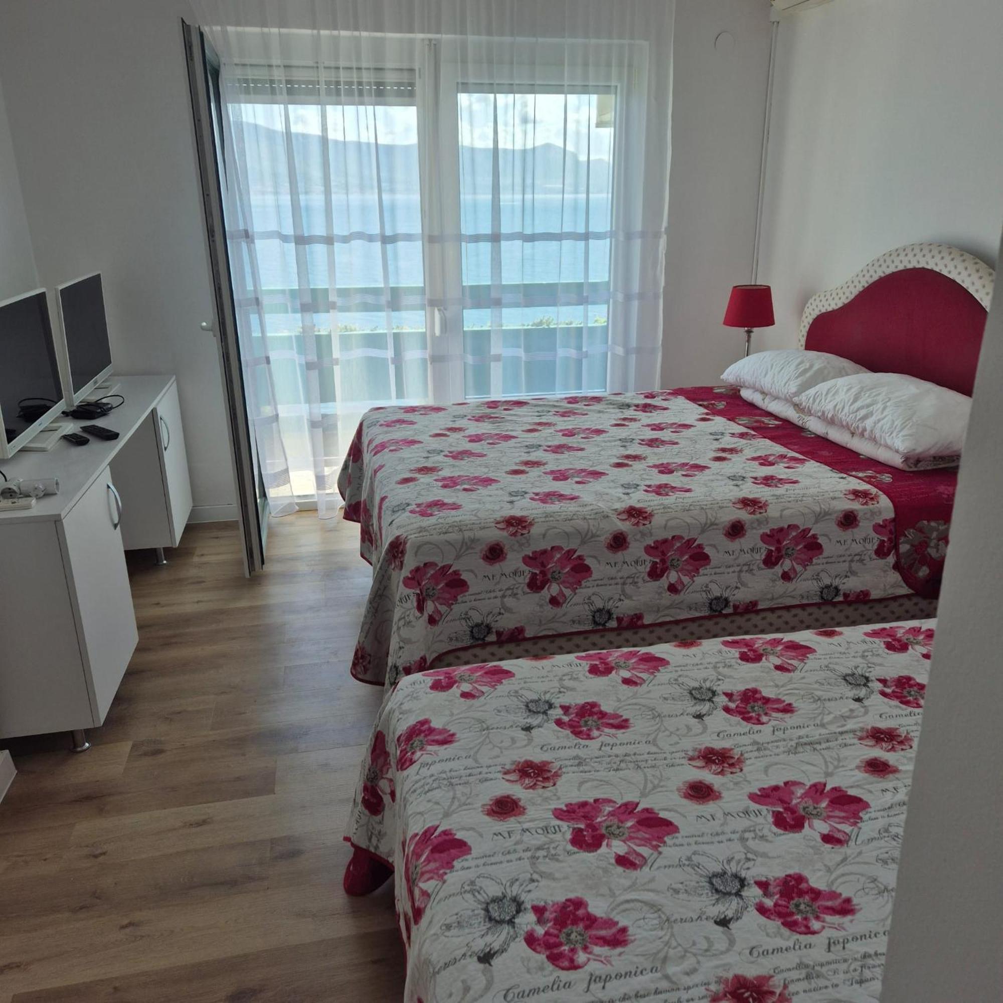 סלאטינה Hotel Marco Polo מראה חיצוני תמונה
