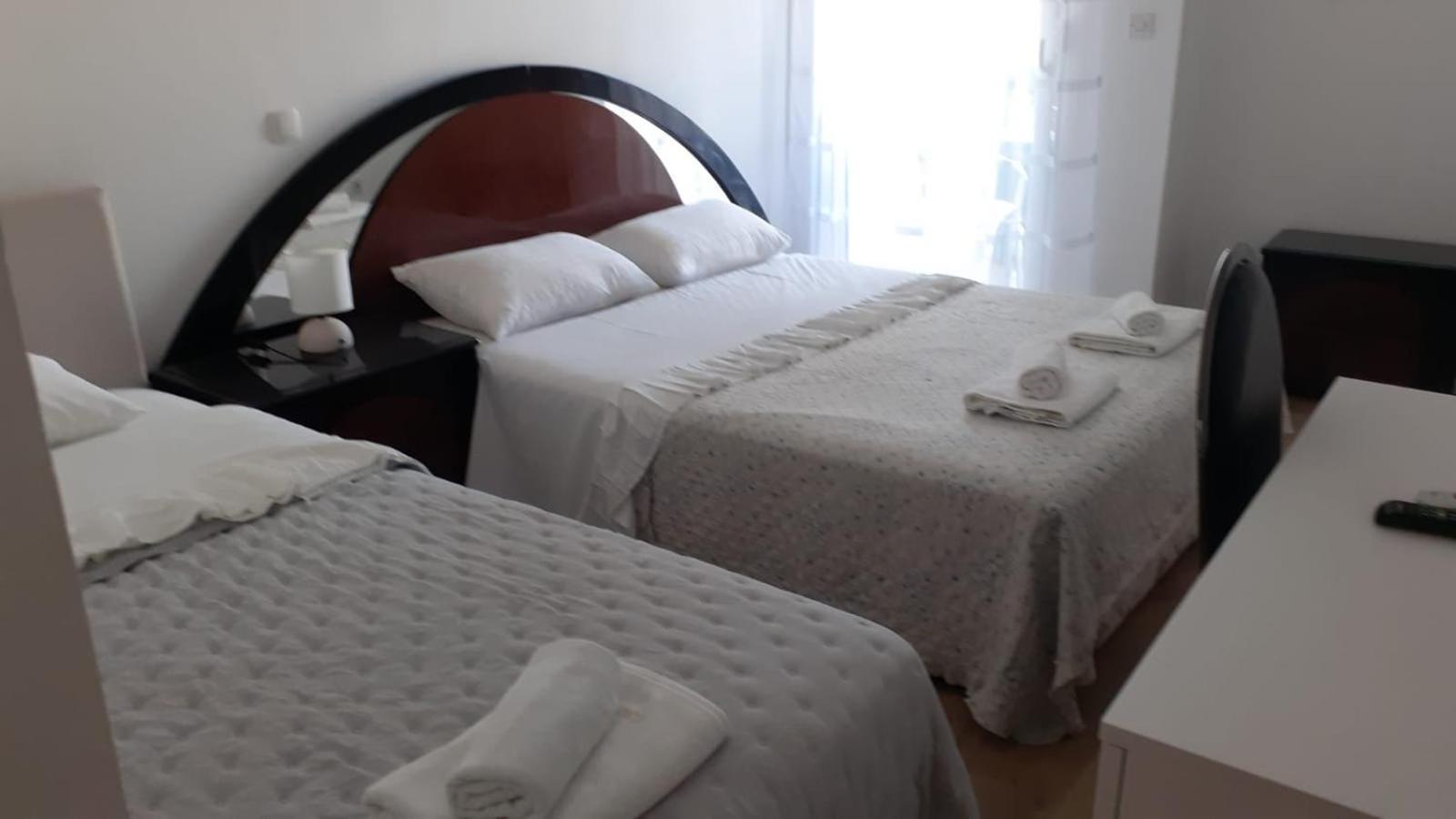 סלאטינה Hotel Marco Polo מראה חיצוני תמונה