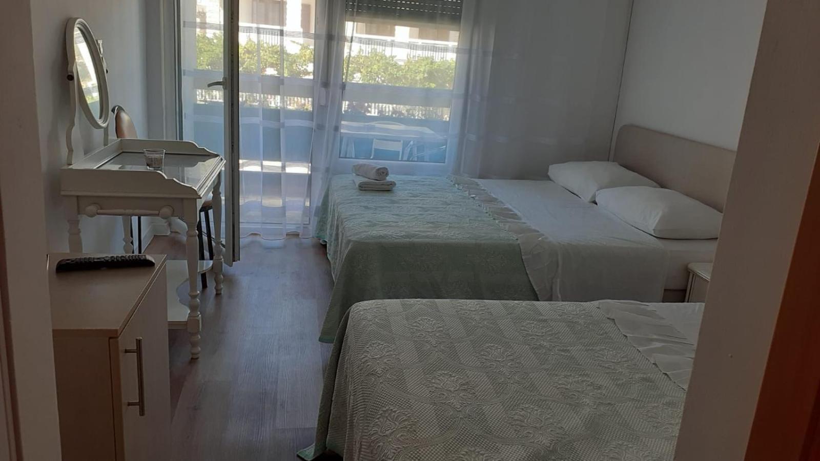סלאטינה Hotel Marco Polo מראה חיצוני תמונה