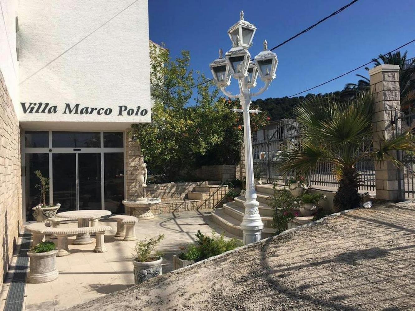 סלאטינה Hotel Marco Polo מראה חיצוני תמונה