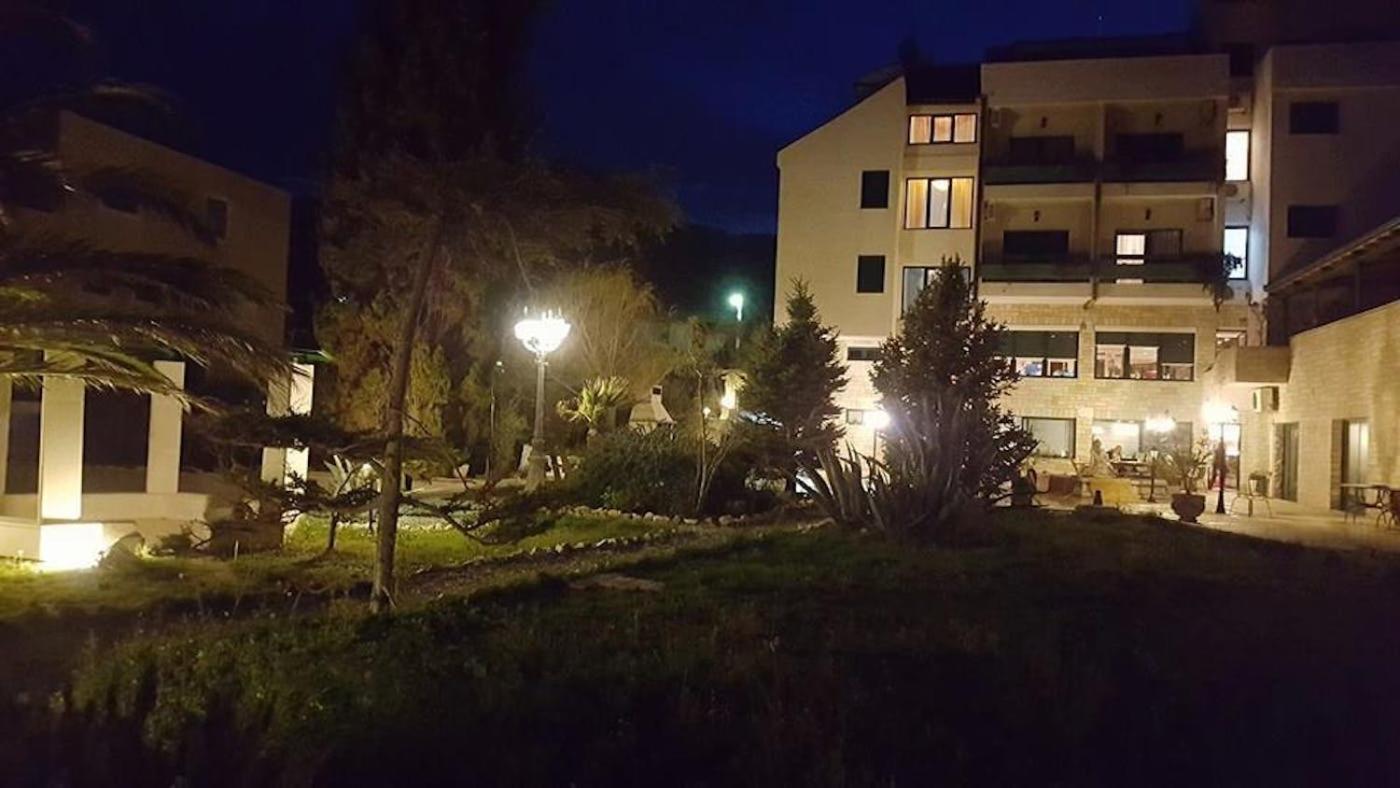 סלאטינה Hotel Marco Polo מראה חיצוני תמונה