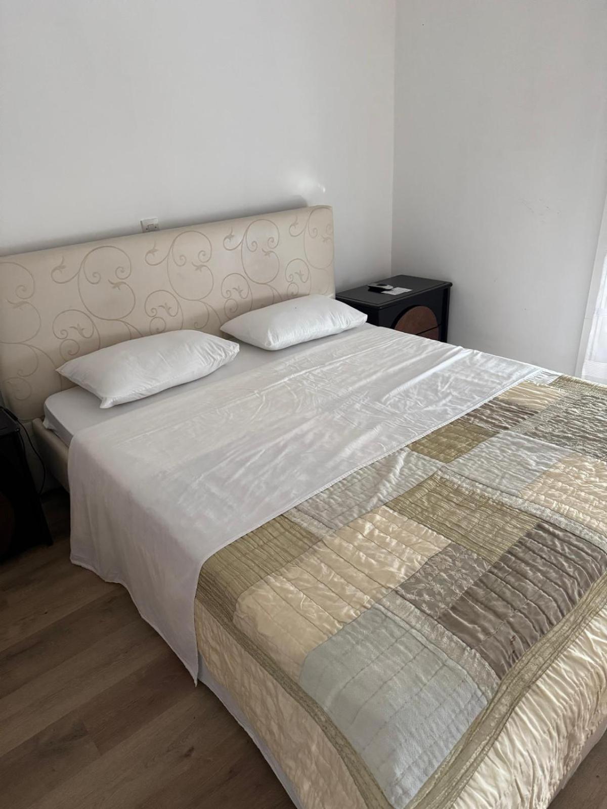 סלאטינה Hotel Marco Polo מראה חיצוני תמונה