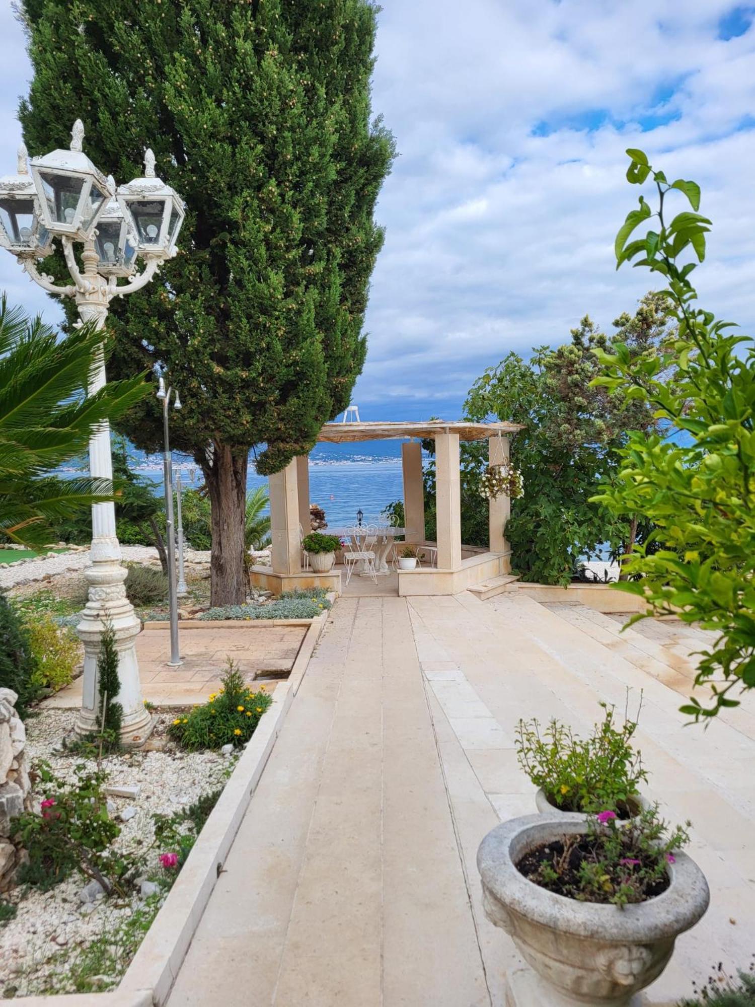 סלאטינה Hotel Marco Polo מראה חיצוני תמונה